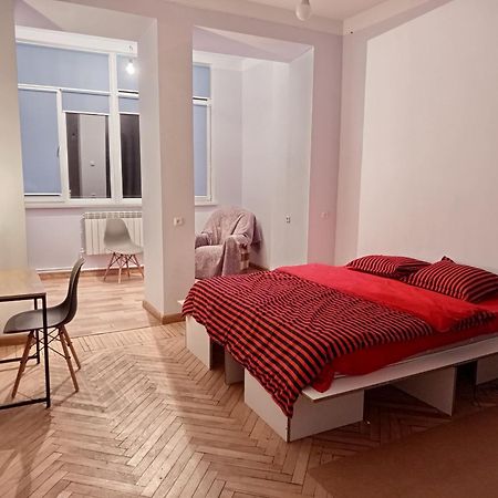 Living Spaces - Guesthouse Yerevan Luaran gambar