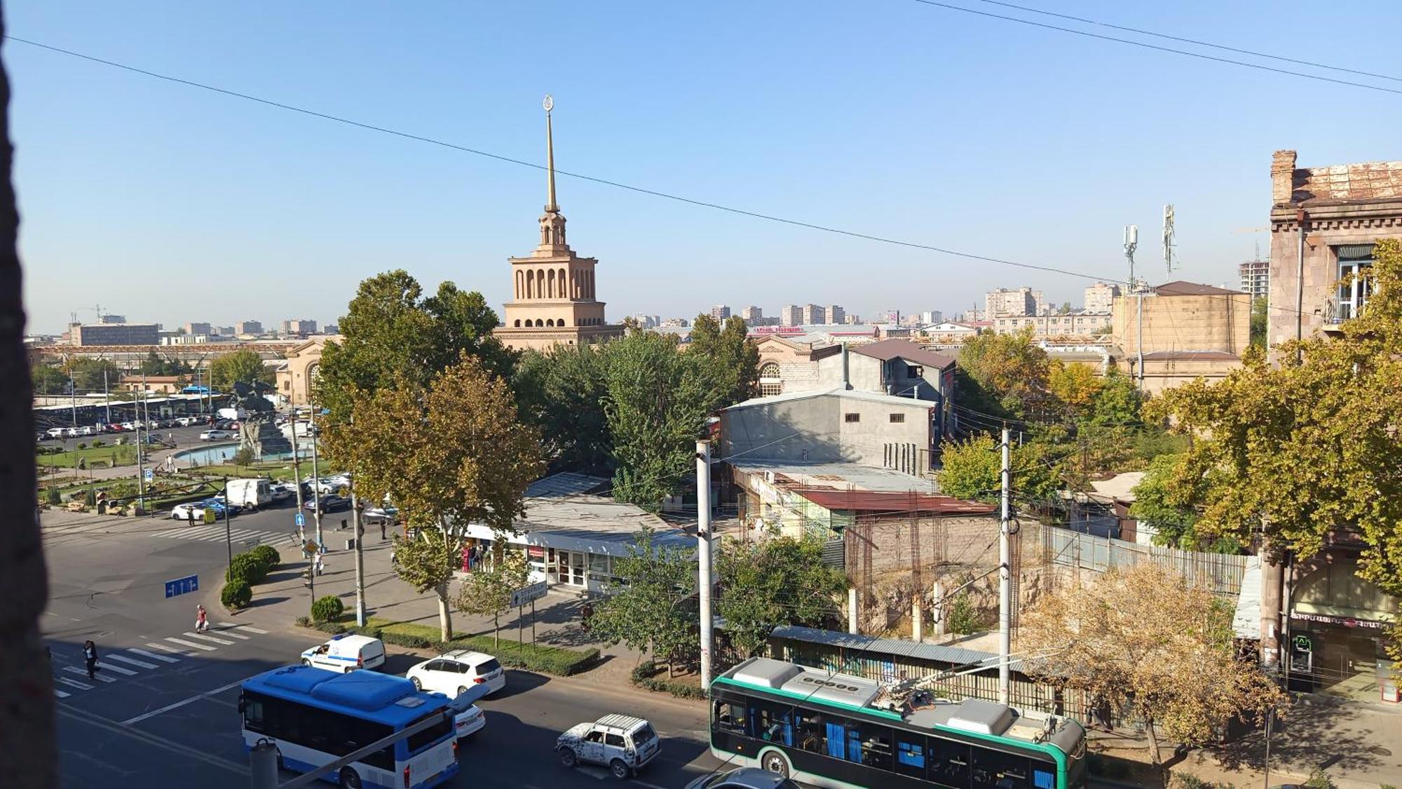 Living Spaces - Guesthouse Yerevan Luaran gambar